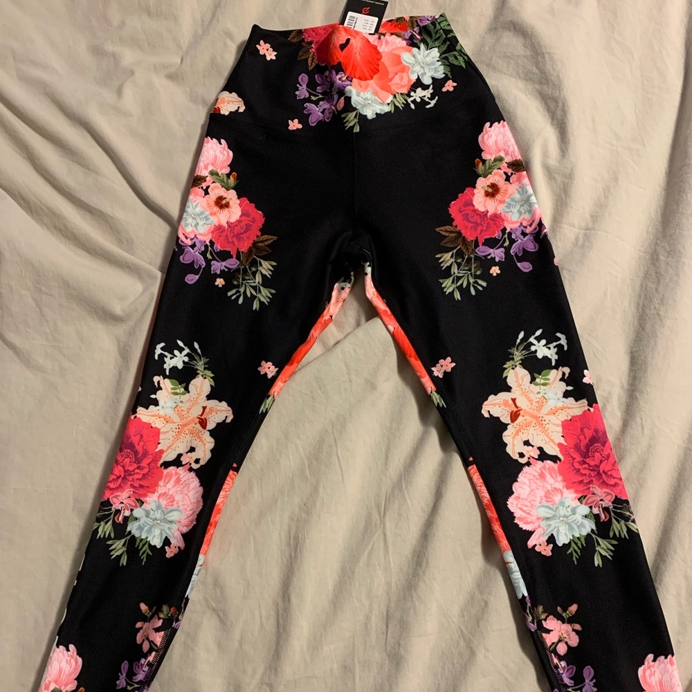 Peloton APIHM Floral Cadence Legging XS